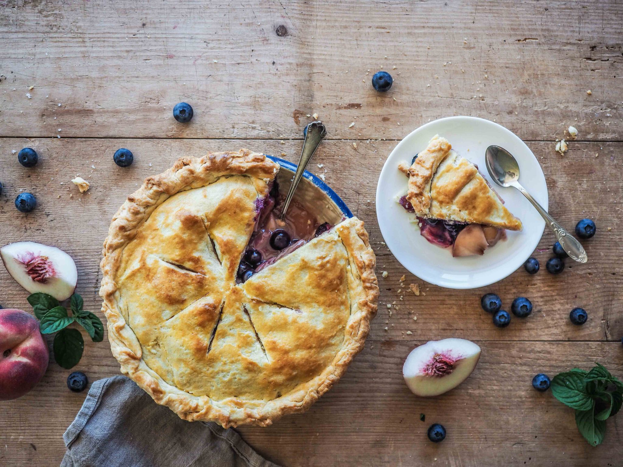 Rezept I Pfirsich-Blaubeer-Pie | Zweischwestern